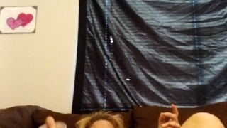 Tammy Taylor fucks big dildo on live webcam